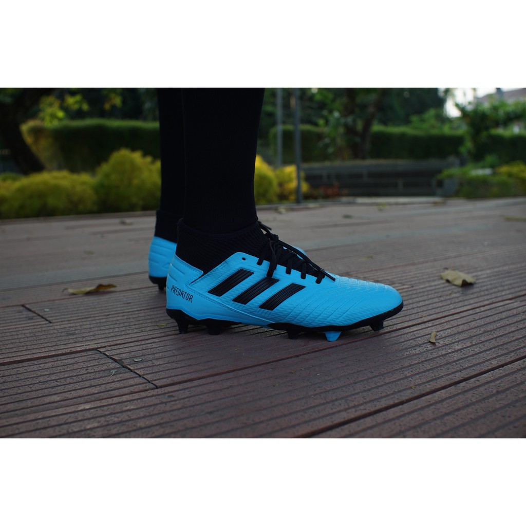 Sepatu Bola Adidas Predator 19.3 FG Bright Cyan/Core Black/Yellow  Original BNIB