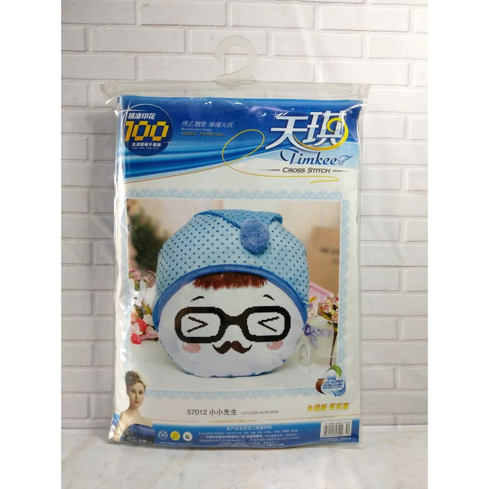 DISKON Paket DIY Craft Sulam Kristik Strimin TIMKEE 57012 Sarung Bantal Cushion Emoticon Doll Boneka