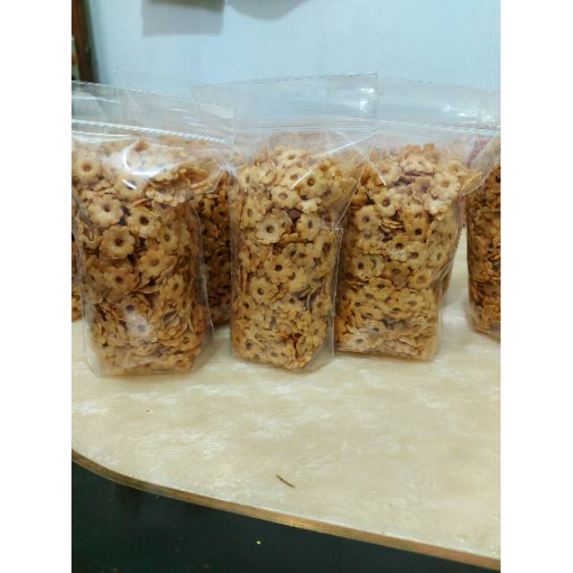 

Snack sakura, lezat dan gurih !!