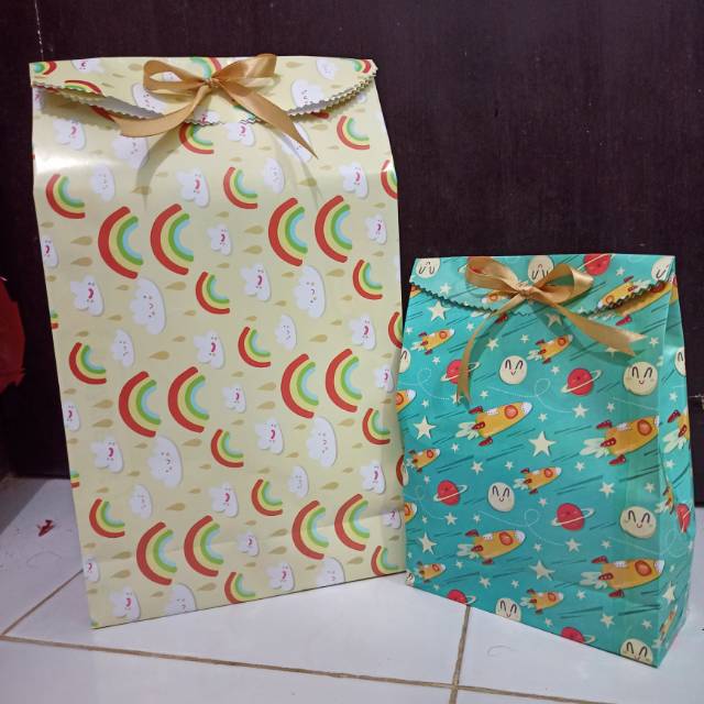 

KERTAS KADO INSTAN ISI 100PCS GROSIR