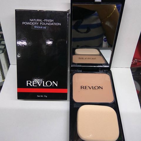 Revlon Natural-Finish Powdery Foundation