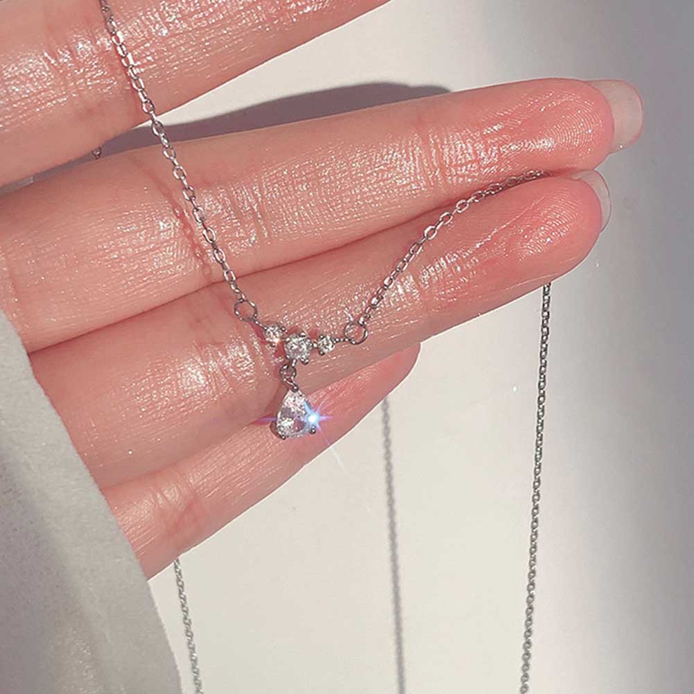 Kalung Liontin Kristal Zircon Warna Silver Gaya Boho Untuk Wanita