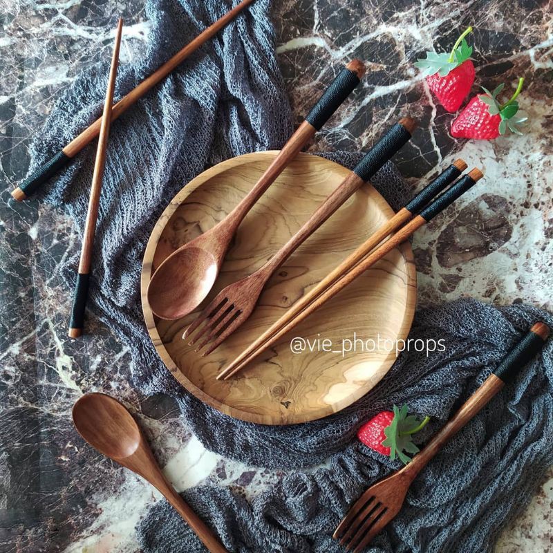 1Set Sendok Makan Kayu Tali Hitam