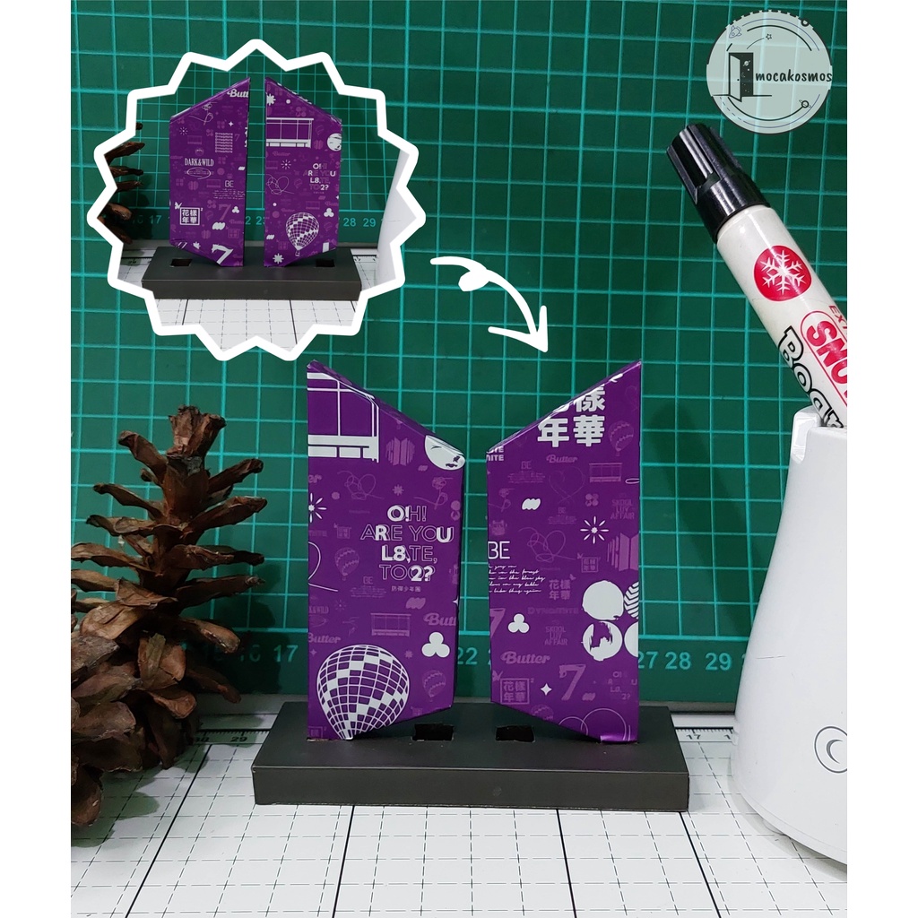 Hiasan Dekorasi BTS ARMY Logo Stand Kayu Aesthetic Meja, Rak, Mobil, Hampers, Ulang Tahun