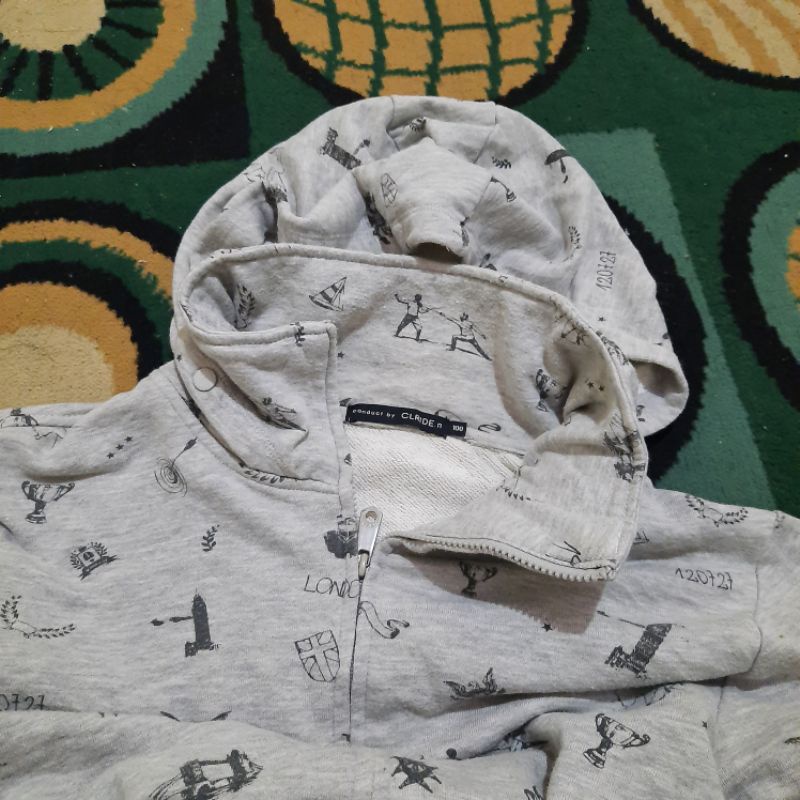 Preloved Hoodie jaket CN ld 110 clride.n
