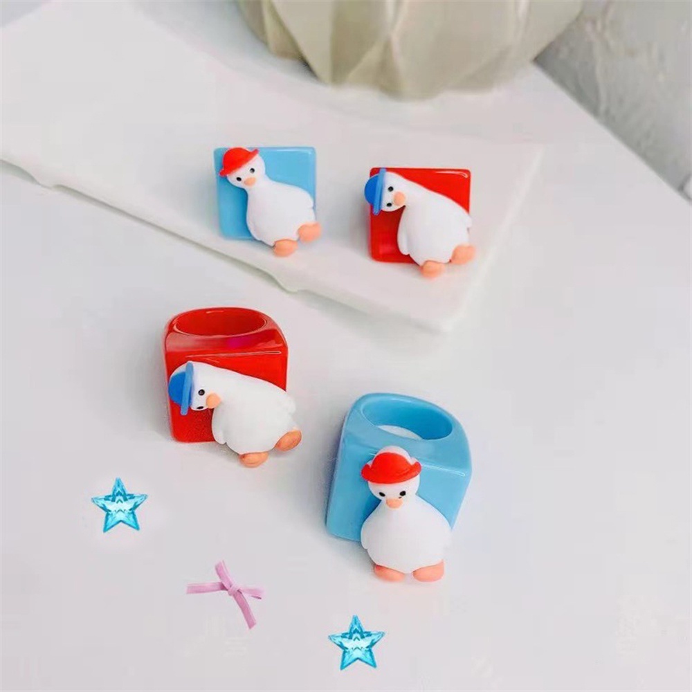 Cincin Jari Bentuk Buah Bebek Strawberry Geometris Bahan Resin Akrilik Gaya Punk Untuk Wanita