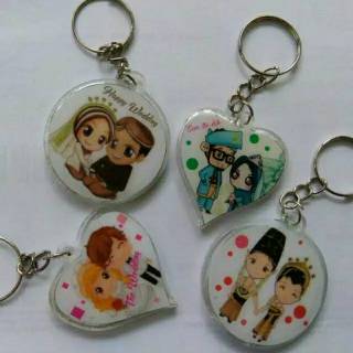 SOUVENIR PERNIKAHAN GANTUNGAN KUNCI PENGANTIN KEMAS MIKA SOUVENIR PERNIKAHAN GANTUNGAN KUNCI PENGANTIN KEMAS MIKA