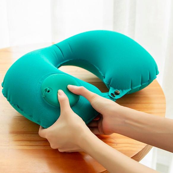 dijual murah bantal leher tiup otomatis  terdapat pompa angin manual di bantal      95