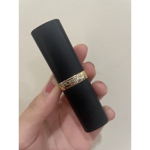 loreal color riche matte lipstick shade 248 flatter me nude