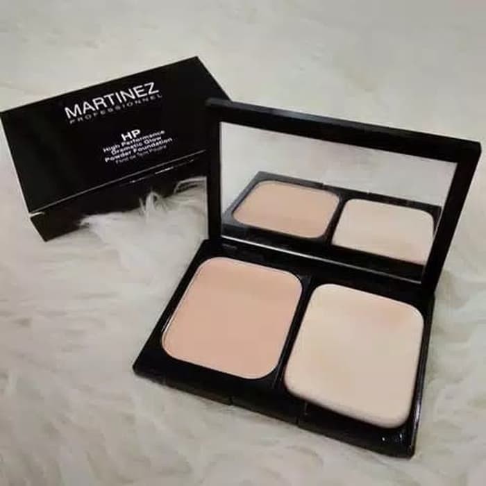 Martinez hp dramatic glow powder foundation