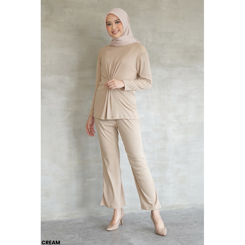 Faliha Set Knit