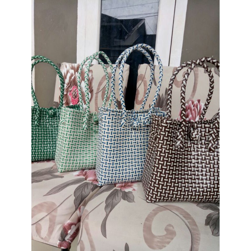 tas anyaman // tas bakul // tas jali // handmade