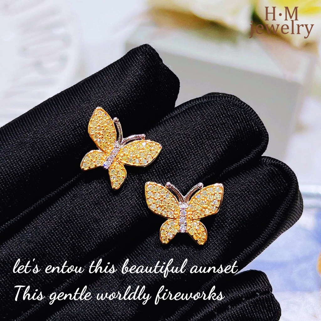Set Kalung Gelang Anting Stud Desain Kupu-Kupu Aksen Berlian Warna Kuning