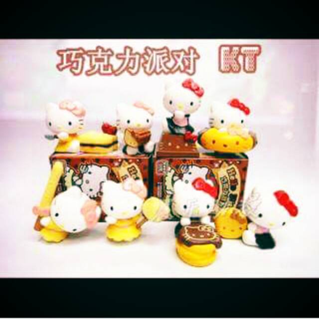 hello kitty chocolate set