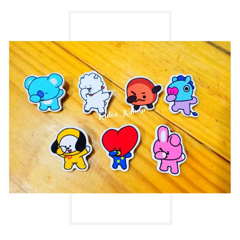 (READY - bisa COD) PIN KAYU BT21 PIN KAYU BTS PENITI BT21 PENITI BTS BROS JILBAB BT21 BROS JILBAB BT