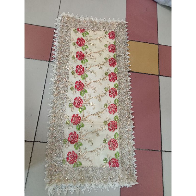 Taplak Meja tamu Renda