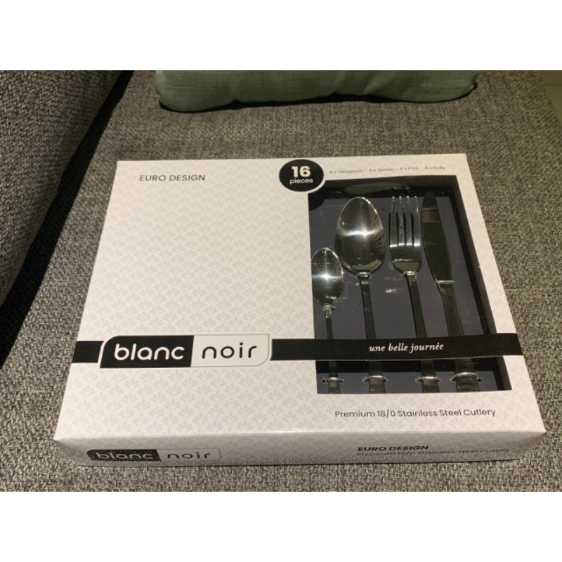 sendok garpu Blanc noir isi 16 premium cutlery set