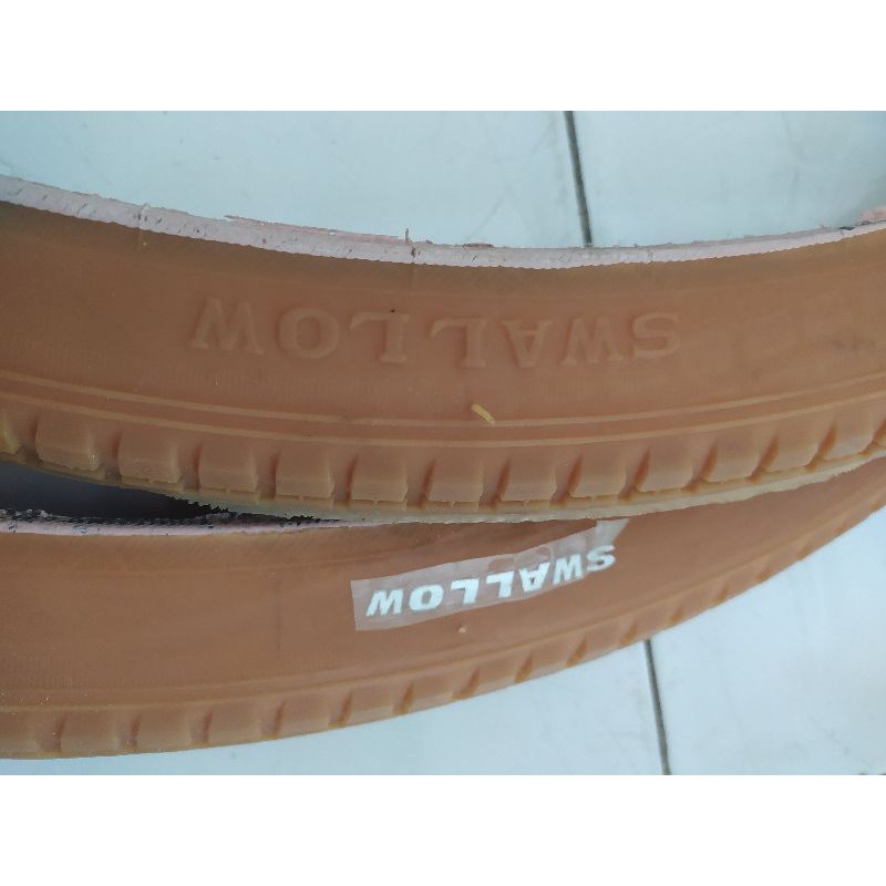 Ban Luar Sepeda Ontel 28x1½ Swallow