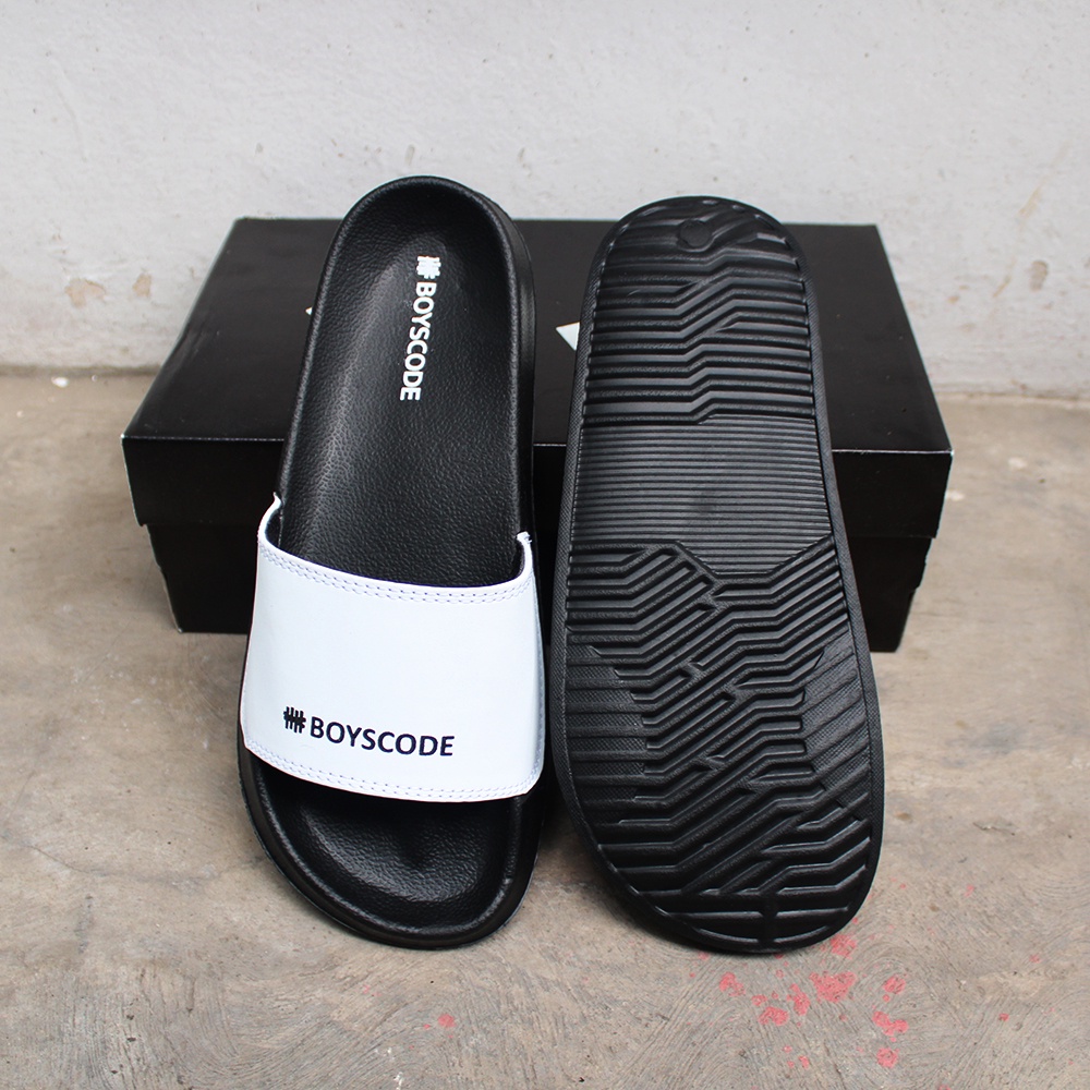 Sandal Slip On Pria Distro Terbaru Boyscode Middle Small Logo Fullblack / Sandal Slop / Sandal Slide