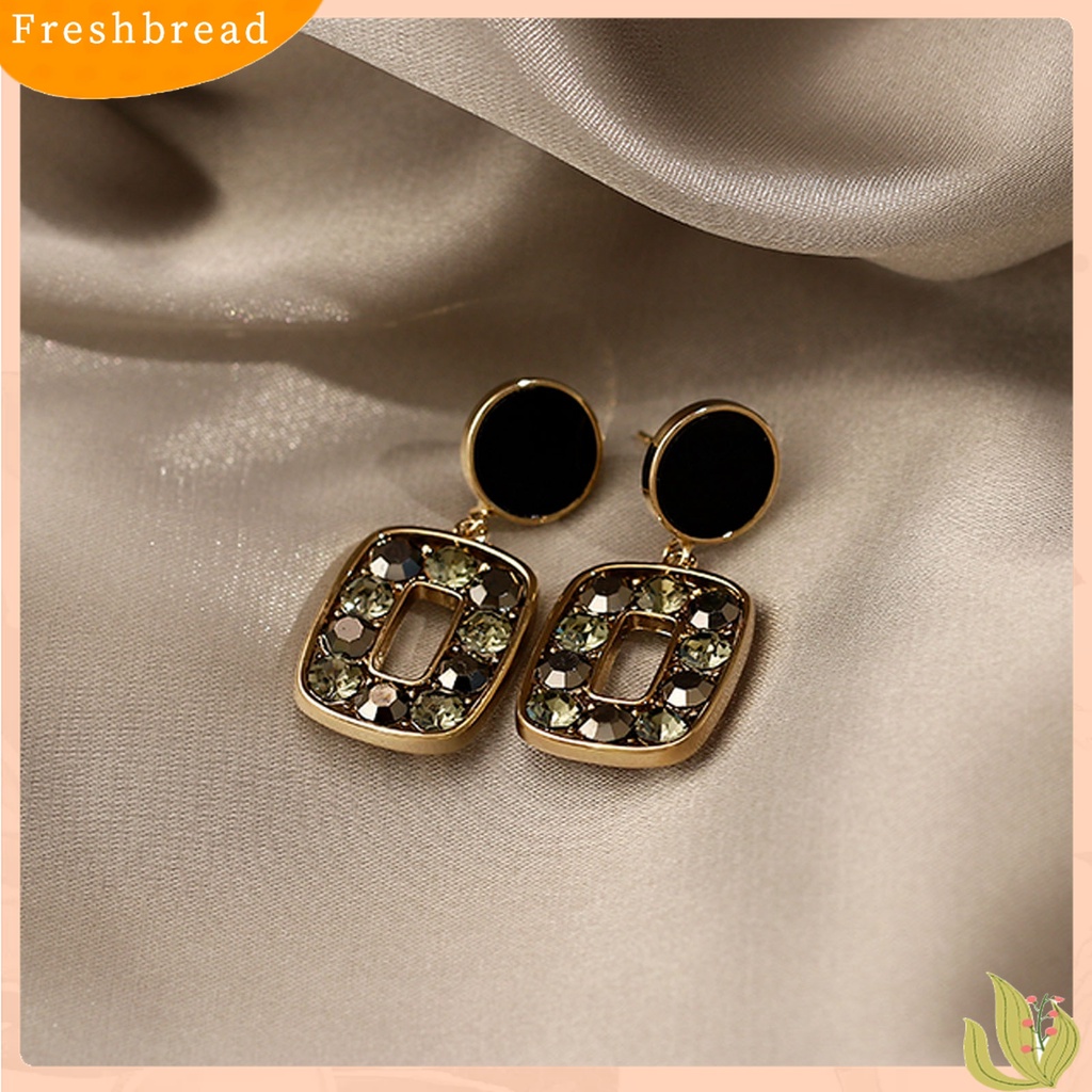 Terlaris 1 Pair Square Unique Drop Ear Stud Geometric-shaped Eye-catching Rhinestone Stud Earrings for Holiday