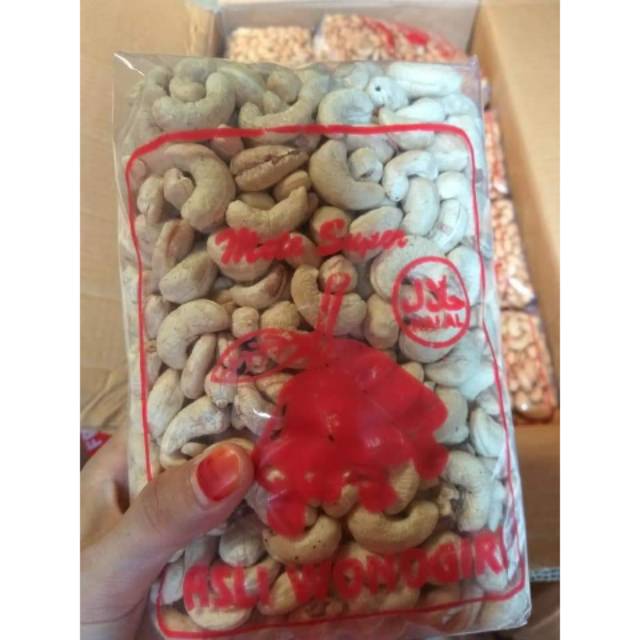 

Kacang mete mentah super