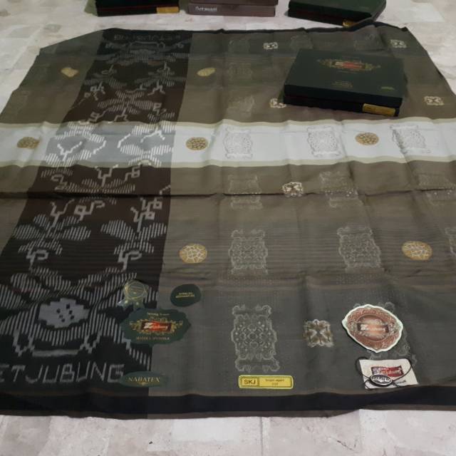 Sarung Ketjubung SKJ Sutra