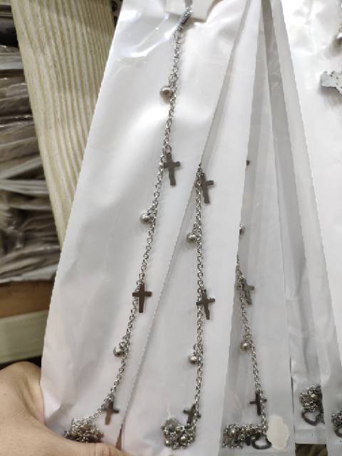 Gelang titanium untuk tangan model salib
