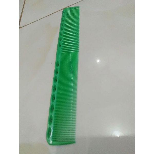 sisir rambut barbershop anti statis tiga color