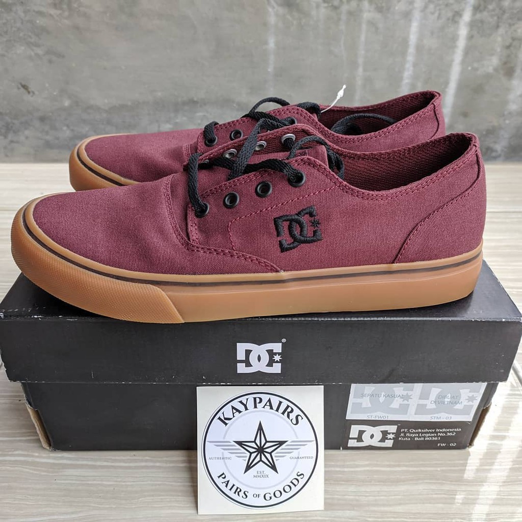 sepatu skate dc