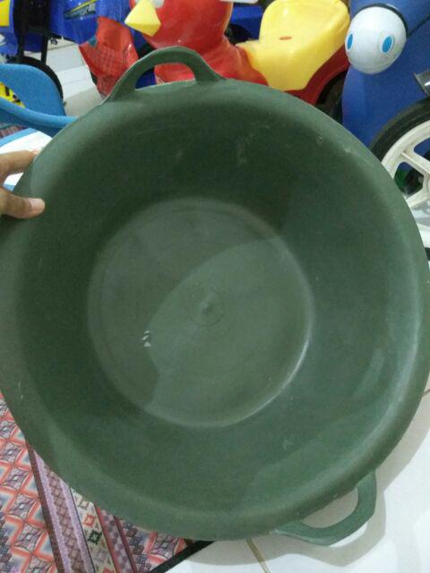 Bak Baskom Hijau Anti Pecah Pakan Ternak Tambal Ban