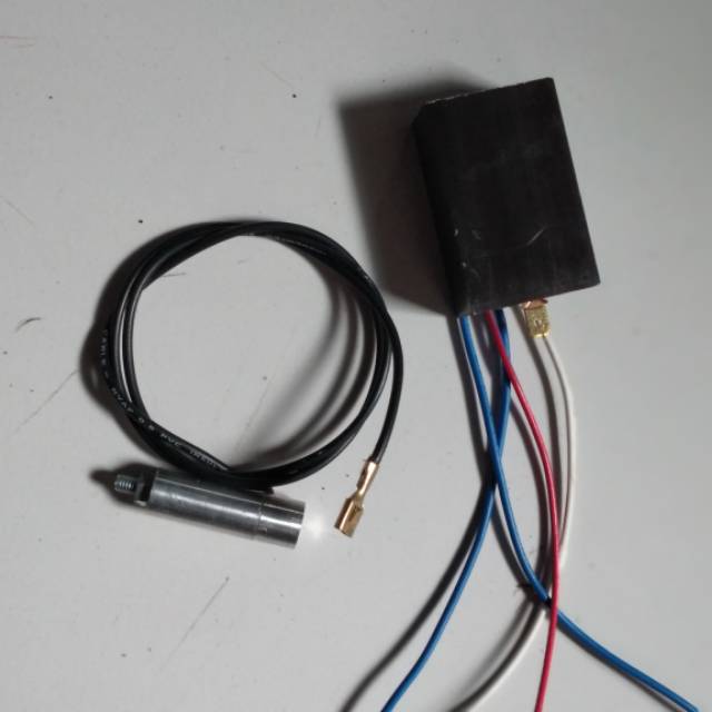 Quickshifter Segala tipe motor injeksi atau karbu bisa...