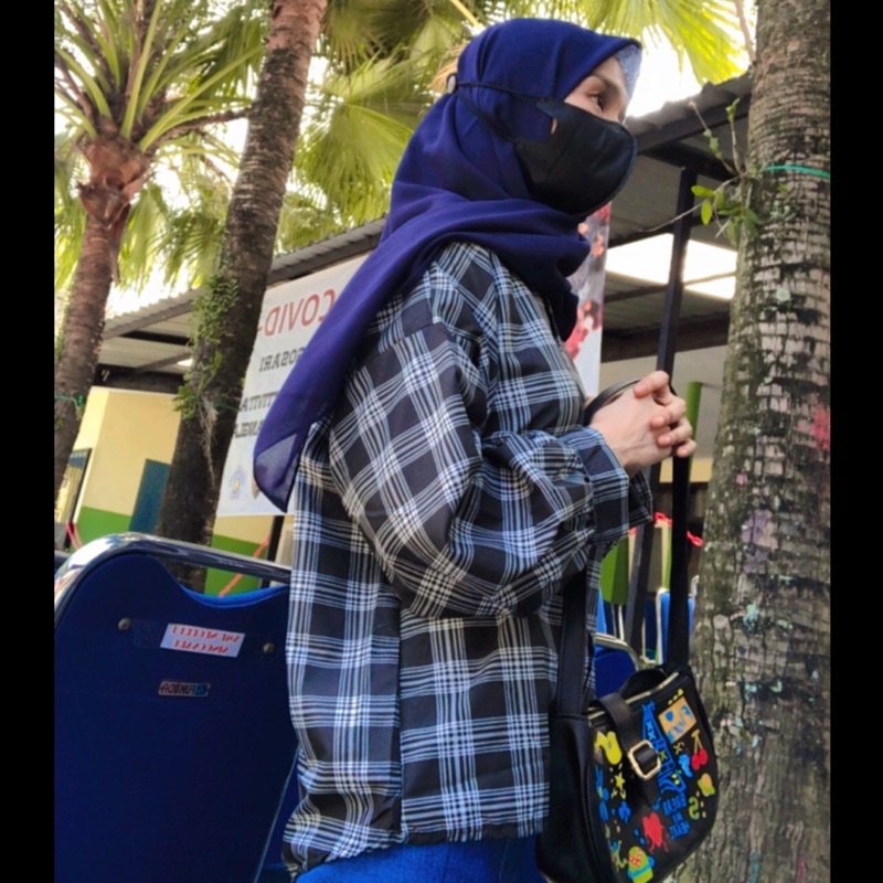 KHS GUILEN OVERSIZE SHIRT / KEMEJA WANITA KOTAK BAHAN KATUN-7