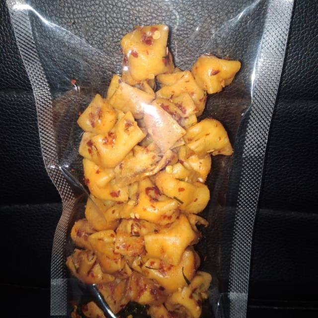 

Kripik siomay pedas