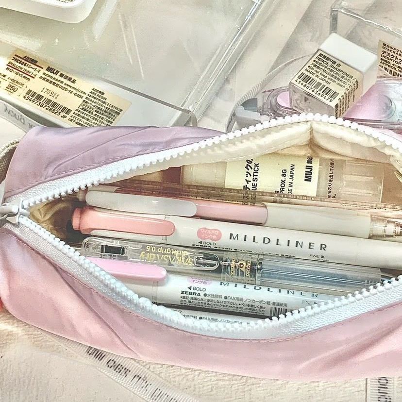 kantong zipper pouch tempat pensil aesthetic bag mini korean pencil case cute pencil case pencil case Sera Niche Jepang Bernilai Tinggi Kotak Pensil Krim Kotak Kecil Lembut Anti Jatuh Penyimpanan Kotak Pensil Ringan dan Kotak Alat Tulis Sederhana