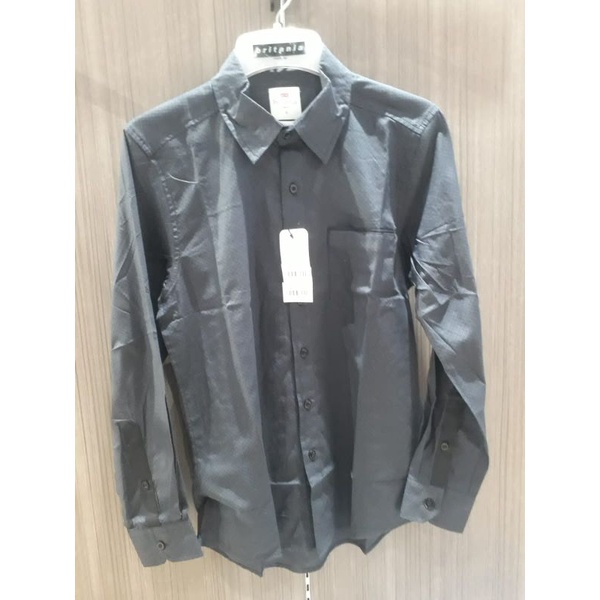 Kemeja cowok merk Yege