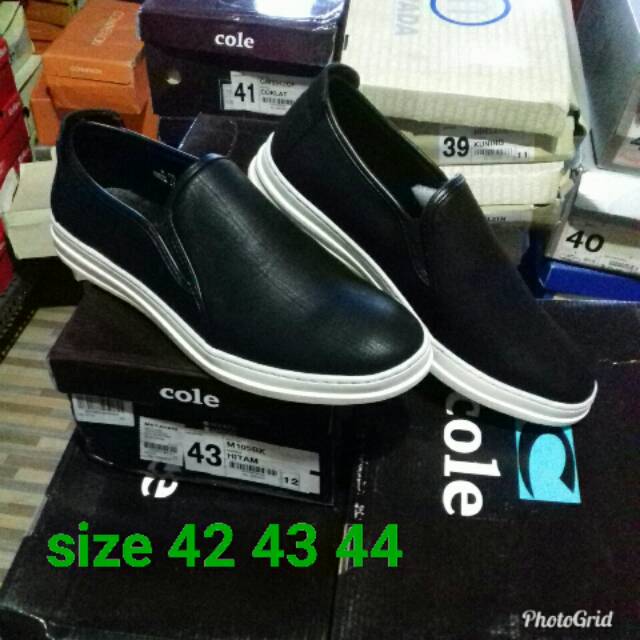 M105BK Cole sepatu kerja kantor  pria branded matahari
