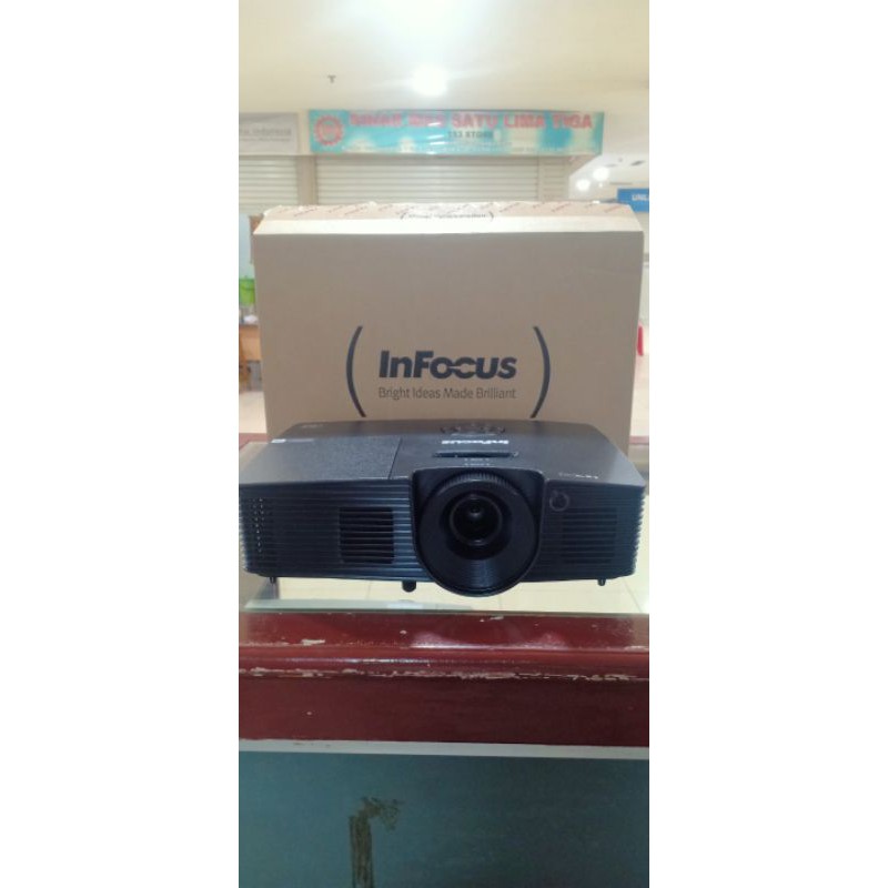 proyektor infocus in114xv