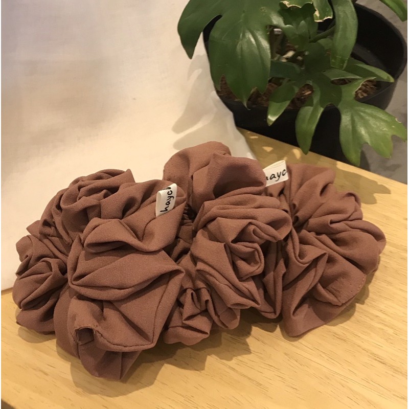 cepol hijab / scrunchie hijab medium warna mocca