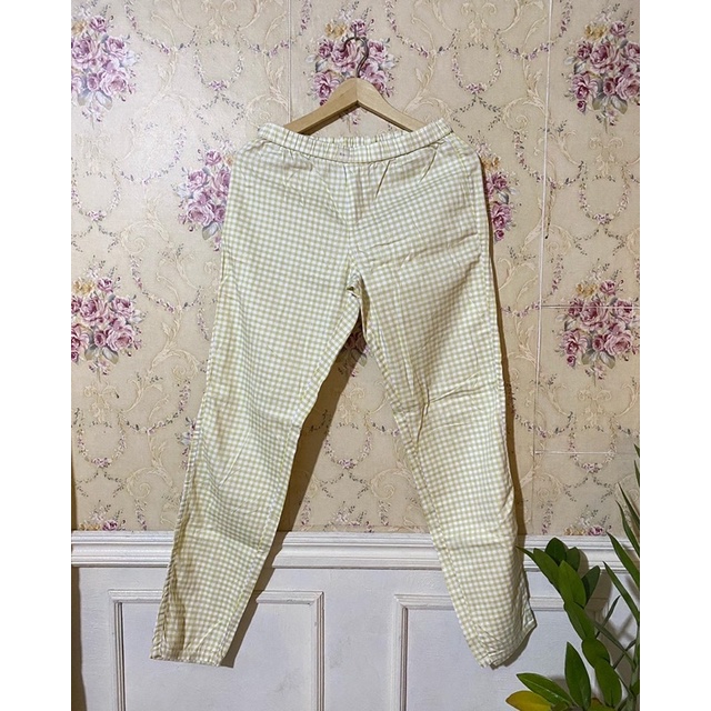 celana karet pinggang "uniqlo"