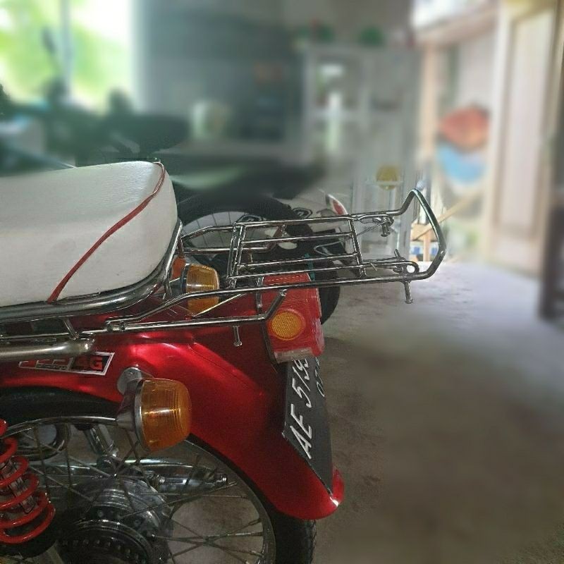 RAK JEPRETAN BELAKANG HONDA C70