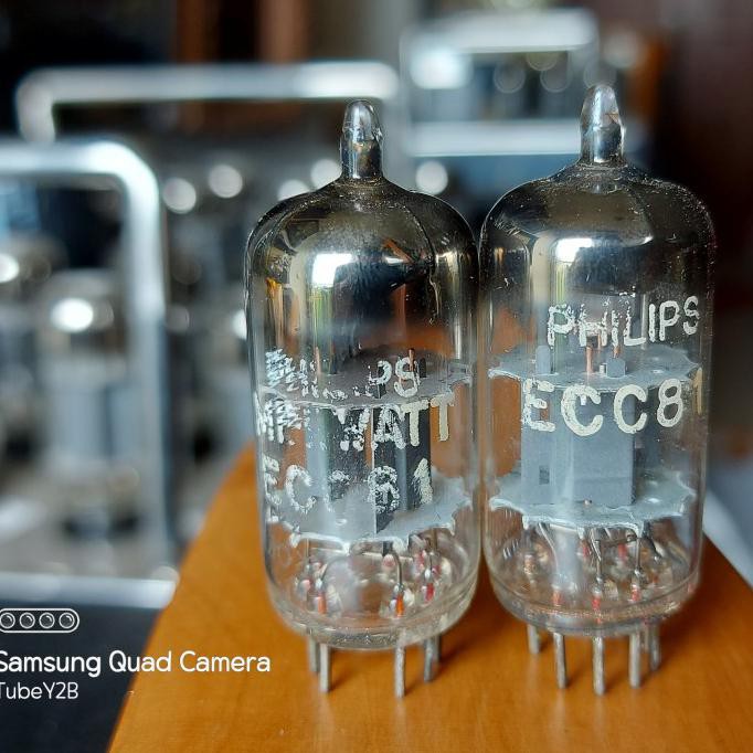 

(COD) Ecc81 Phillips D getter / 12AT7 / E81CC