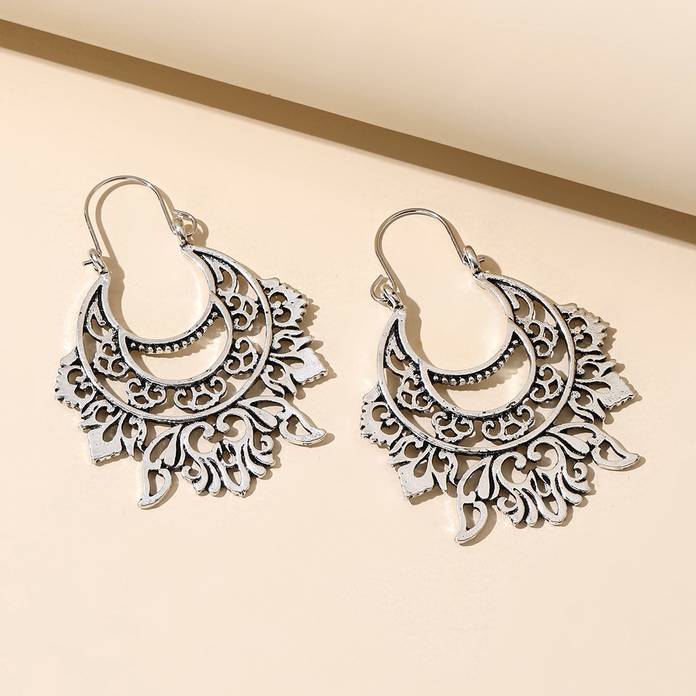 Hu Hu Hu Hu Hu Alat Bantu Pasang Kacamata♡ Anting Tusuk Gantung Desain Setengah Lingkaranukiran Bunga Gaya Vintage Untuk Wanita