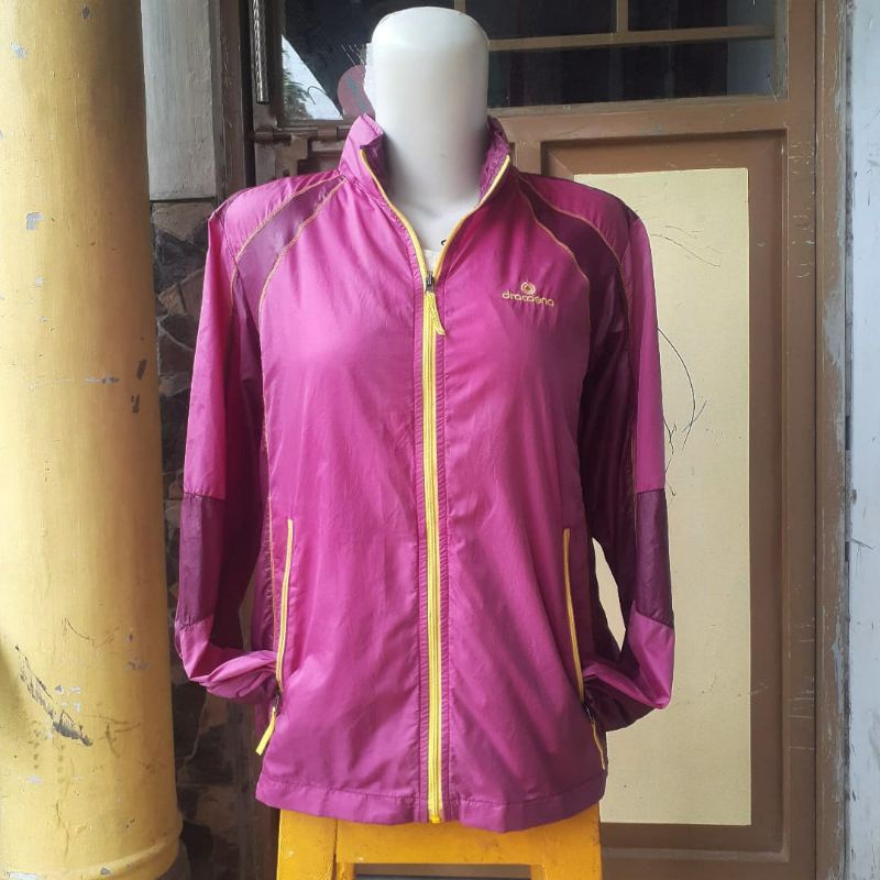 SALE JAKET VINTAGE / jaket parasut / thrift jaket second-Drcaena 98x59