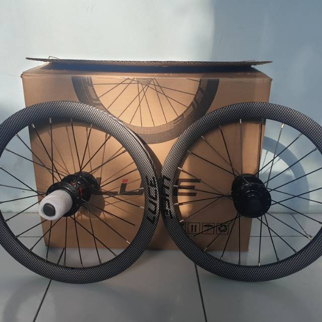 Wheelset Luce 16 349 motif carbon Diskbrake