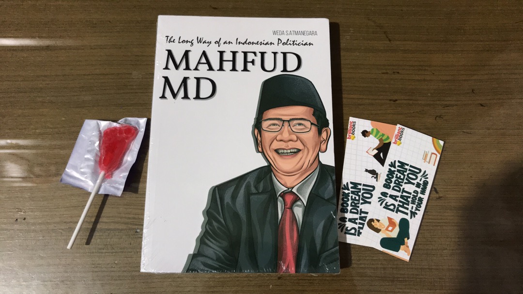 Buku Biografi Mahfud Md The Long Way Of An Indonesian Politician Shopee Indonesia