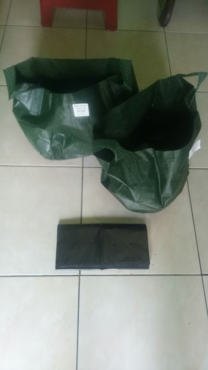 Planter Bag Ukuran 30 Liter (diameter 34cm Tinggi 33cm)
