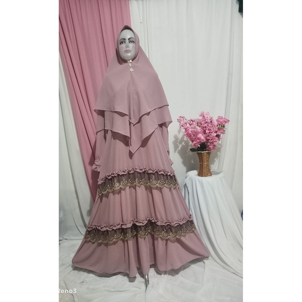 Gamis Syari Ceruty Renda Besar