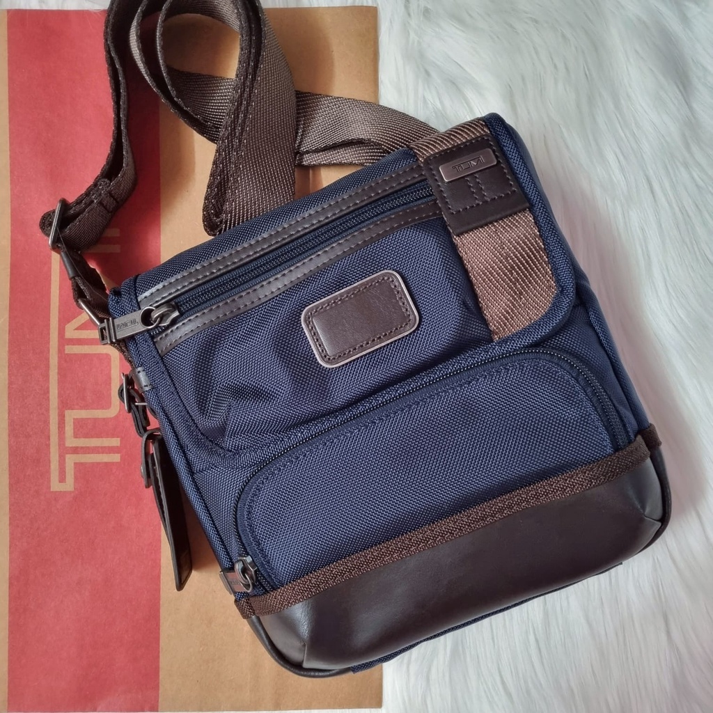 Tas Tumi kerby crossbody navy