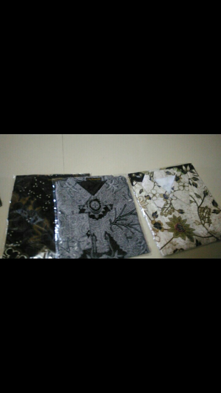 Kembang Rambat Pendek Kemeja Batik Pria Full Furing Bahan Katun Cabut Primisima
