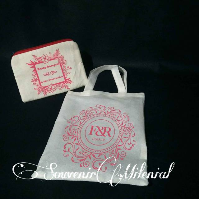 

Tas Souvenir Pernikahan